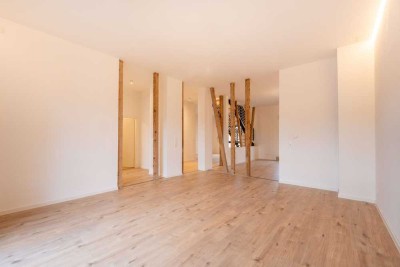 Hochwertig renovierte Maisonette-Wohnung mit tollem Moselblick