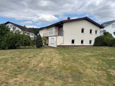 Geräumiges und gepflegtes Einfamilienhaus in Staufenberg