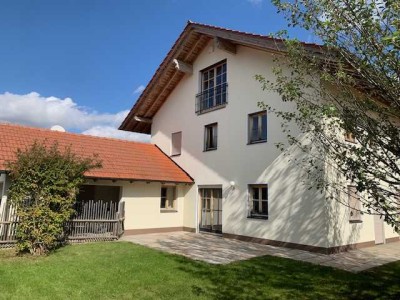 Wohnen, modern absolut ruhig 265 m² mit Garten