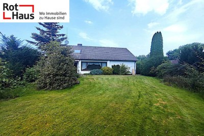 Bungalow mit idyllischen Garten - Spitzboden teilweise ausgebaut