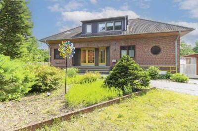 Zweifamilienhaus mit Garten und Top-Potenzial in gut angebundener Lage