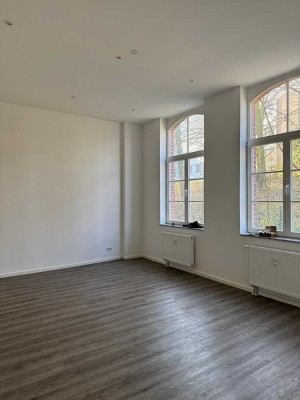 2-Zimmerwohnung in einer denkmalgeschützten, parkähnlichen  Residenz