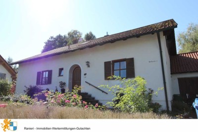Mehrgenerationenhaus / Landhaus in idyllischer Lage von Siegenburg