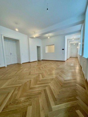 *ERSTBEZUG nach Komplettsanierung* neu sanierte, lichtdurchflutete Stilaltbauwohnung nächst Belvedere und Theresianum!