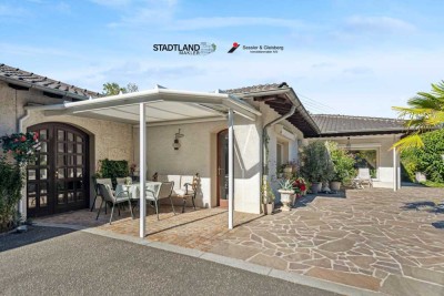 �� Leben wie am Gardasee – barrierearmer Bungalow mit Parkgrundstück, Pool & Werkstatt!
