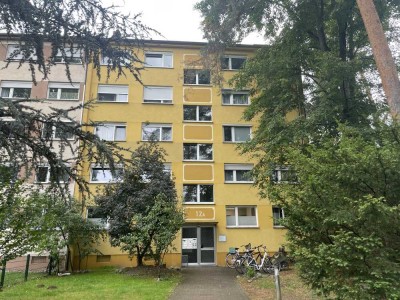 Charmante 3-Zimmer-Wohnung mit Loggia in gepflegtem Mehrfamilienhaus - ab dem 1.9. bezugsfrei