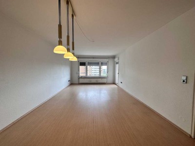 Exklusive 4-Zimmer-Wohnung mit Balkon und Einbauküche in Heppenheim