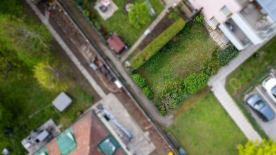 Barrierefrei, großer Garten und Garagenstellplatz inklusive - perfekte Wohnmöglichkeit !