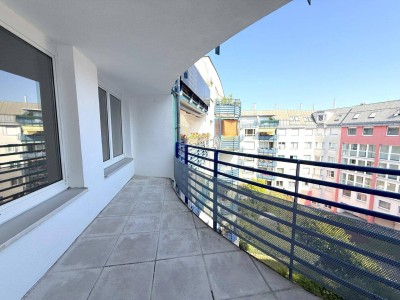 Teilrenovierte 3 Zimmer Wohnung | Großzügige Loggia, hohe Stockwerkslage, smarte Aufteilung