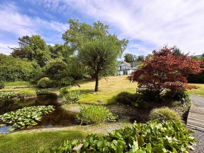 In allerbester Lage von Ratingen-Hösel: Villa zum Verlieben auf parkähnlichem Grundstück