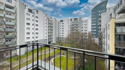 3-Zi.-Neubau-Wohnung mit 2 Bädern, Balkon, ruhige Innenhoflage, Bestlage Mitte