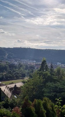 Exklusive 4-Zimmer-Wohnung mit Terrasse und einzigartigem Blick über Künzelsau