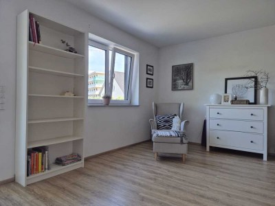 Ansprechende und neuwertige 2-Zimmer-Erdgeschosswohnung mit geh. Innenausstattung mit EBK
