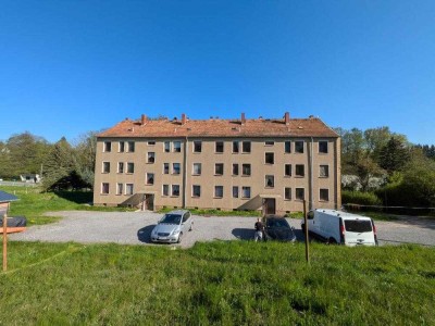 Attraktives Mehrfamilienhaus mit 12 Einheiten und Entwicklungspotenzial in ruhiger Lage von Coldi...