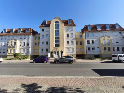 *NEU* - leerstehende 1-R-Wohnung mit Tiefgaragenstellplatz