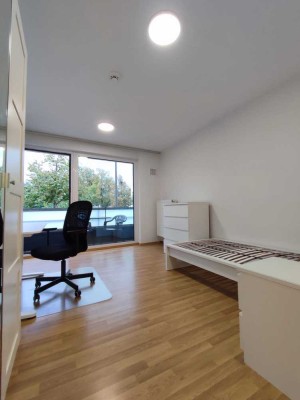 Exklusive, neuwertige 1-Zimmer-Wohnung mit Balkon und EBK in Regensburg