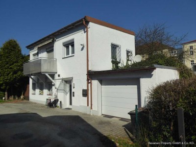 Innenstadt SR: Freistehendes Haus mit Garage