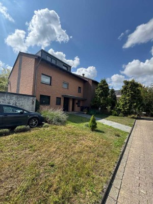 Gepflegte 2-Zimmer Wohnung mit Loggia in Grevenbroich-Kapellen