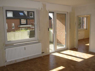Großzügige Wohnung im 2 ten  Untergeschoß mit Sonnenbalkon und Echtholzparkett