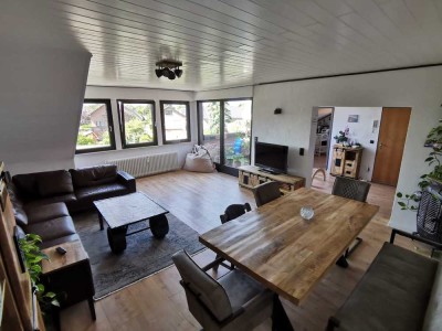 3-Zimmer-Dachgeschosswohnung mit Loggia in Krefeld-Fischeln
