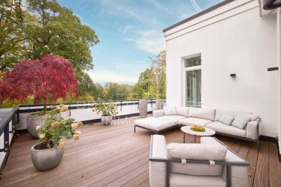 Lichtdurchflutetes Penthouse am Jenischpark