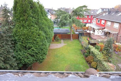 1 Personen Haushalt - Gepflegte 2-Zimmer-Wohnung mit Balkon und Einbauküche in Köln
