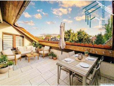 Großzügiges 4 Zi. Wohnerlebnis mit Charme und Komfort und mit uneinsehrbarer Dachterrasse