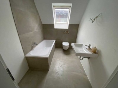 Frisch renoviertes Einfamilienhaus mit Terrasse – 100 m² in Viernheim zu vermieten