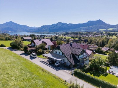 Top Immobilie - Zweifamilienhaus im Salzkammergut-Stil mit Seeblick in Bestlage von Mondsee !