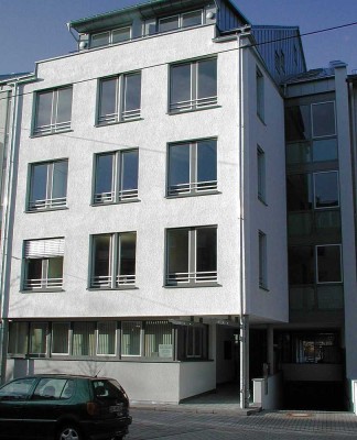 Großzügige 4-Raum-Wohnung in DA-City, Balkon, Aufzug, TG-Stellplatz