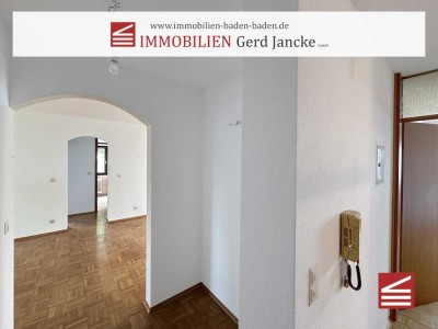 Baden-Baden, sehr gut geschnittene 4-Zimmer-Wohnung mit zwei Balkonen u. TG-Stellplatz!