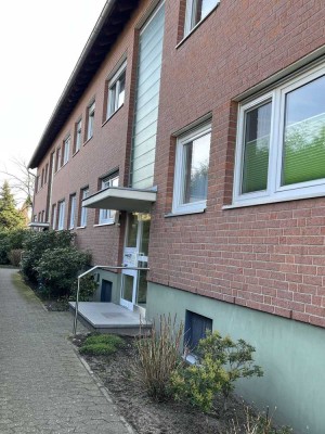 Gut geschnittene 3-Raum-EG-Wohnung mit Südbalkon in Neuss