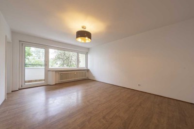 SOPART IMMOBILIEN - Helle 1-Zimmer-Wohnung mit separater Küche und Südbalkon - zentral in Germering