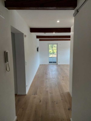 Attraktive 2-Zimmer-Wohnung mit Balkon und Einbauküche in Abstatt