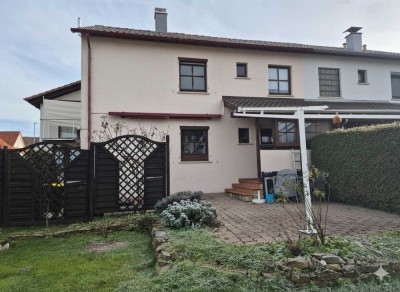 4,5-Zimmer Doppelhaushälfte in Reutlingen-Ohmenhausen