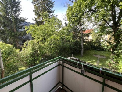 SANIERUNGSBEDARF 3 ZIMMER MIT BALKON MIT BLICK IN GRÜNOASE