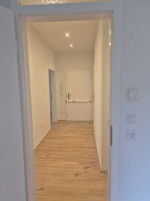 Erstbezug nach Sanierung: Attraktive 3-Raum-Wohnung in Essen