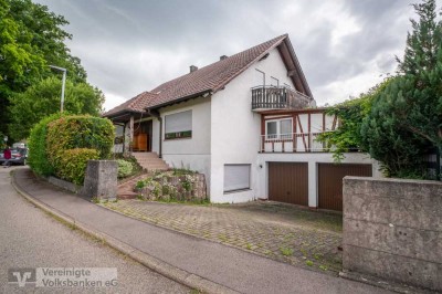 Großzügige 3,5-Zimmer-ETW mit großem Garten und Doppelgarage!