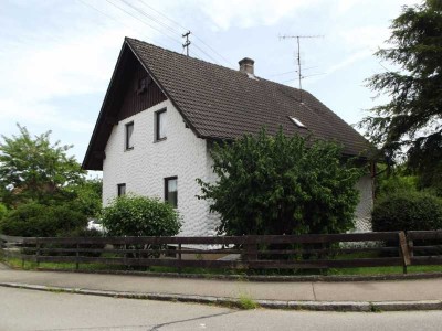 Einfamilienhaus mit Doppelgarage