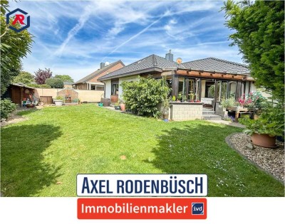 Walmdachbungalow mit Wintergarten, Vollkeller und Garage in beliebter Wohnlage von Berrendorf