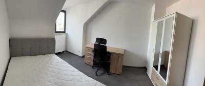 Modernes, vollständig renoviertes + möbliertes 1-Zi.-Apartment (Dachgeschoss) im Herzen Mannheims