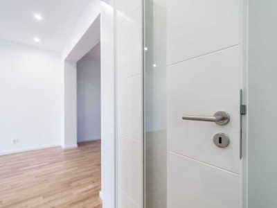 NEU *PAUL & PARTNER* ZWEITBEZUG ! TOLLE WOHNUNG im 1.OG MIT EBK & BALKON!