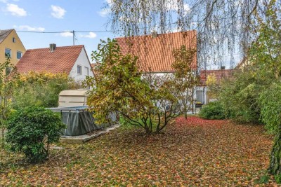 Charmantes Einfamilienhaus mit Potenzial:  renovierungsbedürftig, aber sofort bewohnbar in Friedberg