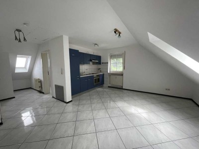 2-Zimmer Dachgeschoss-Wohnung in 84056 Rottenburg