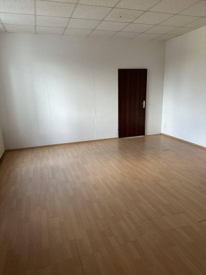 Sonnige Wohnung- Nähe Zentrum und dem Bahnhof- in nur 16 Minuten mit der S-Bahn zur U6 Wien Meidling