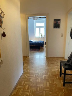 Stilvolle, gepflegte 2-Zimmer-Erdgeschosswohnung mit Einbauküche in Würzburg