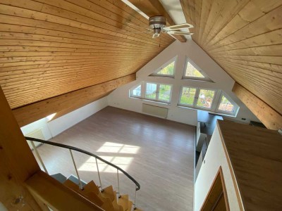 Stilvolle 2-Raum-DG-Wohnung (Maisonette) mit Galerie in Feldkirchen