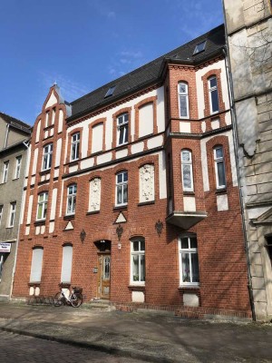 Schöne Wohnung mit drei Zimmern in attraktivem Gründerzeithaus in Wittenberge