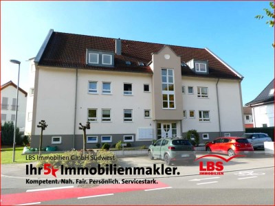 Etwas ganz Besonderes! 4 Zimmer-Maisonette mit exklusivem Dachstudio