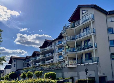 *Komfortwohnung in gepfl. Wohnanlage mit 30m²Terrasse, Fahrstuhl, Tiefgarage, hell & zentral*
